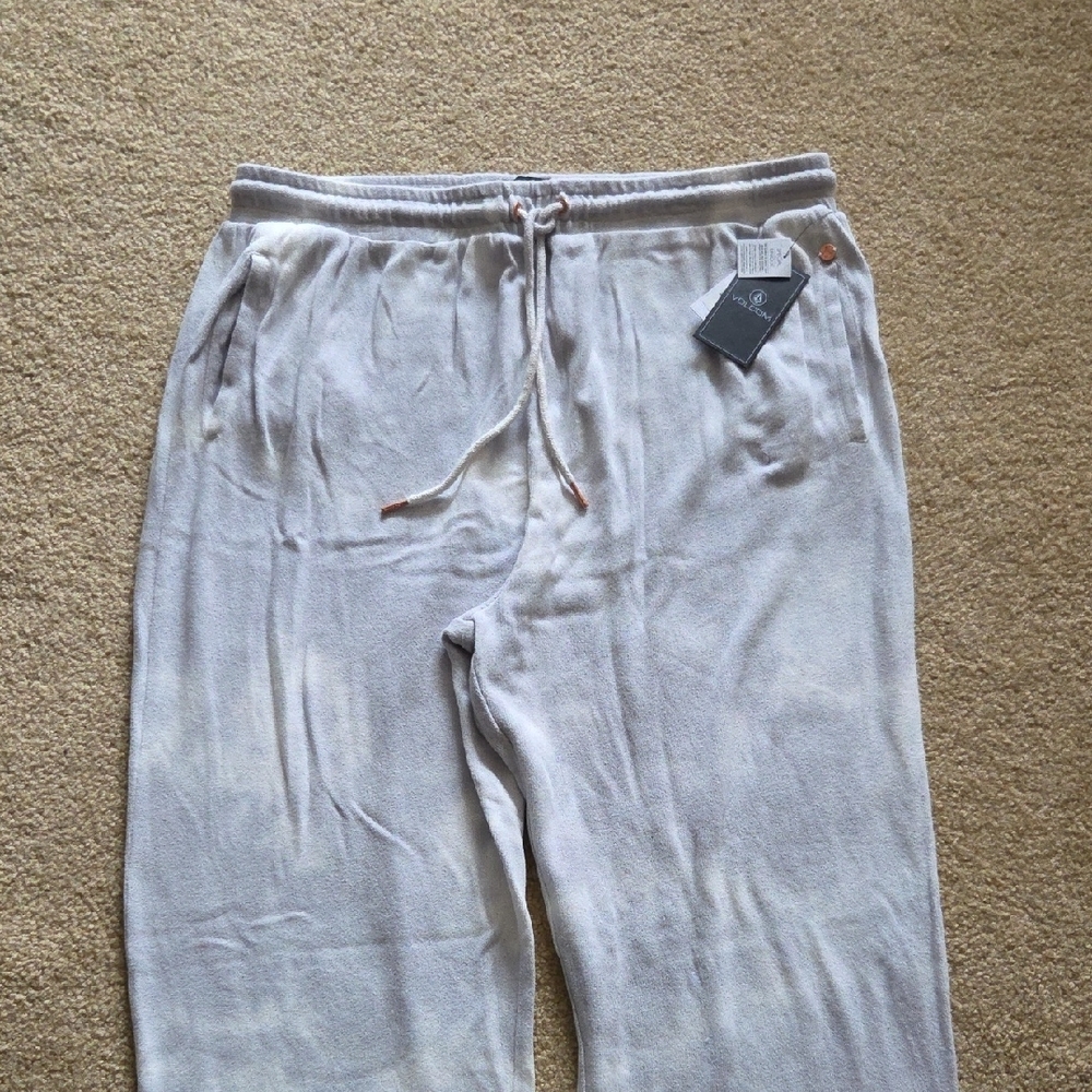 VOLCOM Lil Fleece Pants White and Grey Joggers Loungewear Sweatpants Sz XXL NWT - Picture 8 of 15